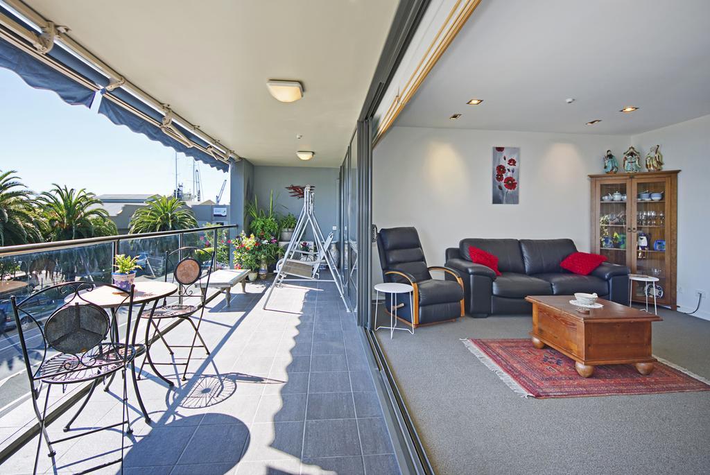 Waterfront Escape Apartman Nelson Kültér fotó